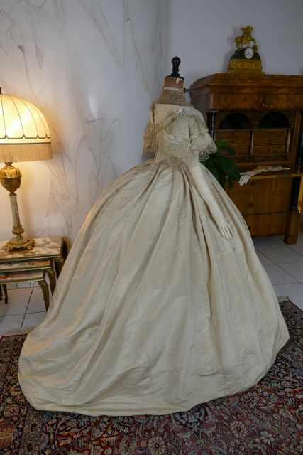 41 antique ball gown 1859