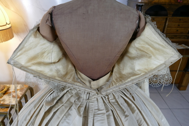 43 antique ball gown 1859