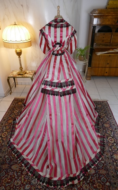 50 antique evening dress 1860