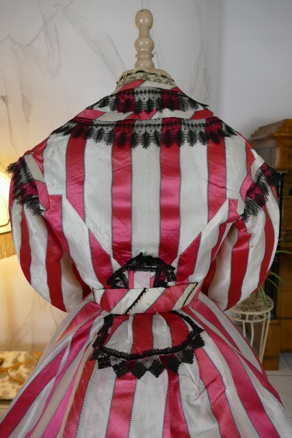 53 antique evening dress 1860