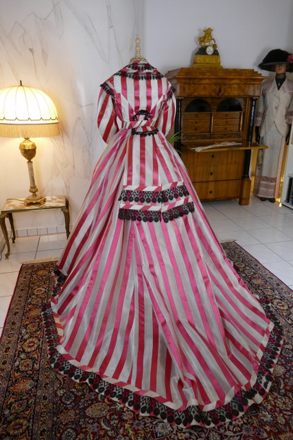 55 antique evening dress 1860