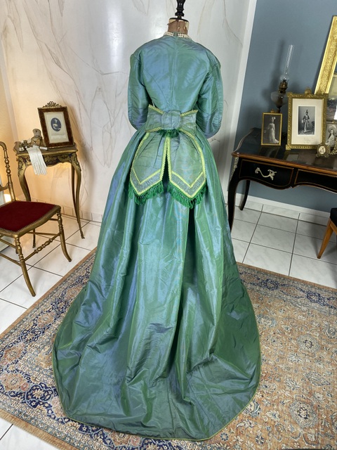 12 antique victorian dress 1860s