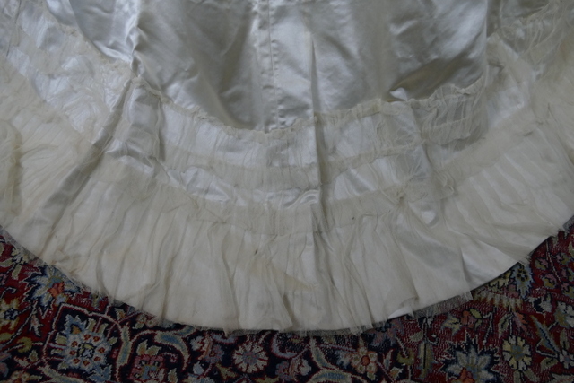 26 antique ball gown 1864