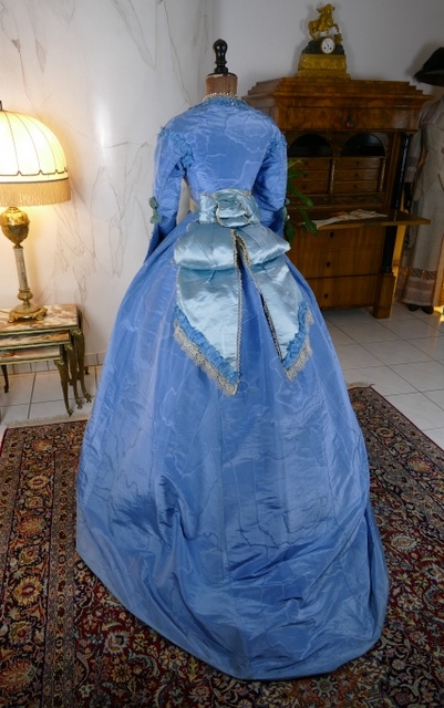 14 antique ball gown 1864