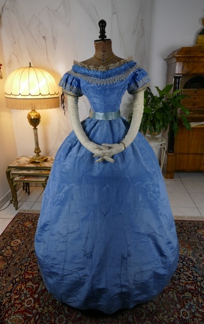 26 antique ball gown 1864