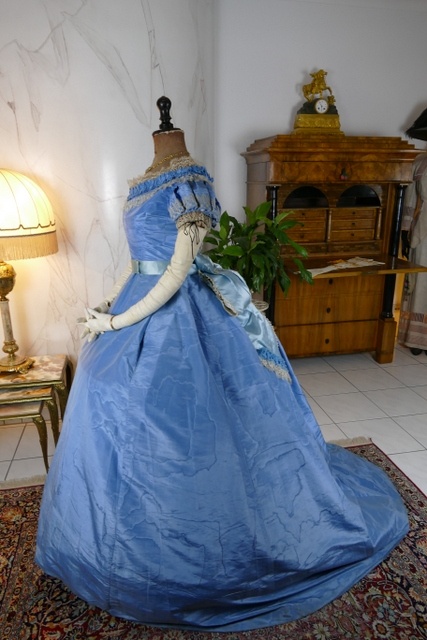 37 antique ball gown 1864