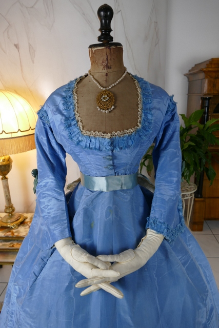 3 antique ball gown 1864