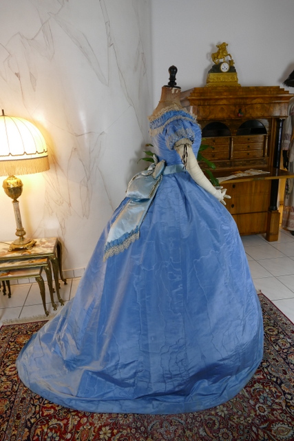46 antique ball gown 1864