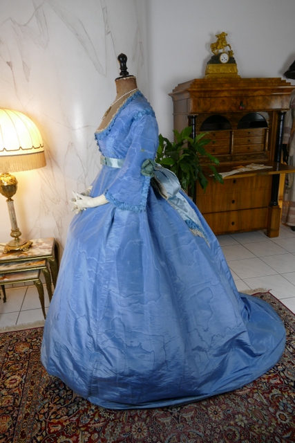 7 antique ball gown 1864