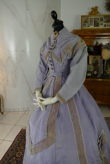 19 antique reception gown 1866