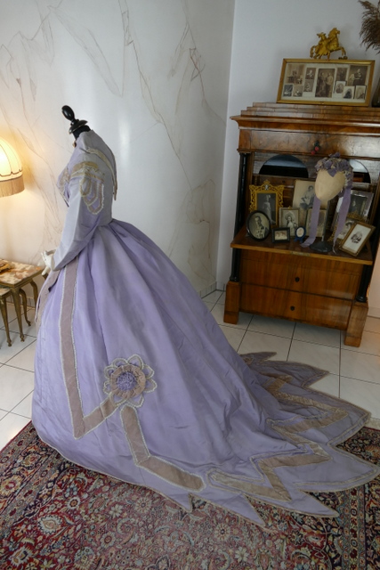 24 antique reception gown 1866