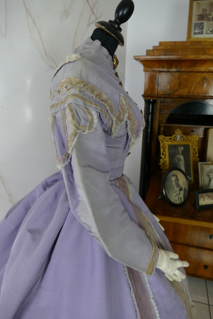 31 antique reception gown 1866