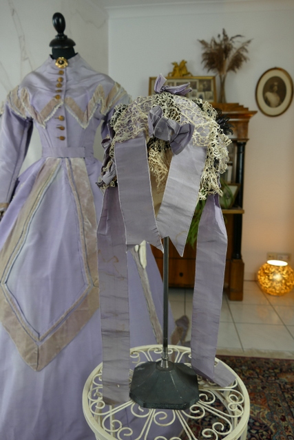 6 antique reception gown 1866