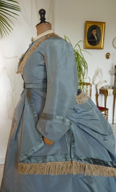 20 antique reception gown 1865
