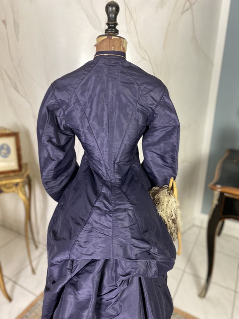 14 antique travel bustle dress 1875