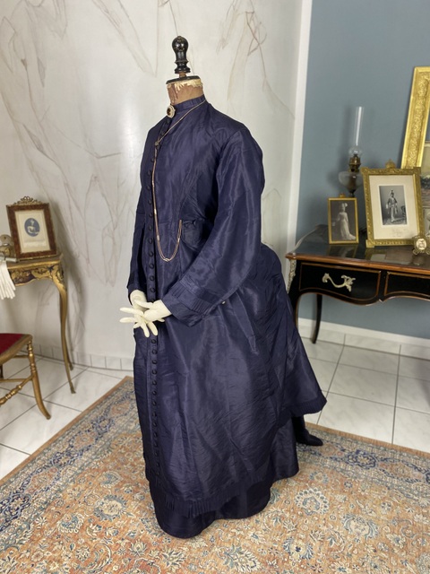 9 antique travel bustle dress 1875