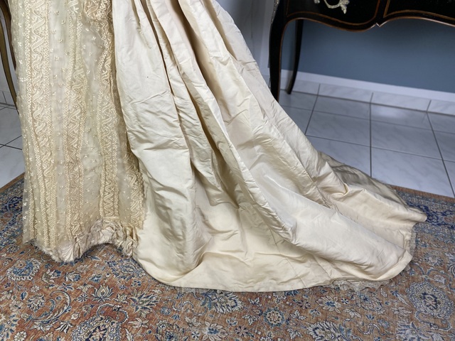 15 antique wedding dress 1878