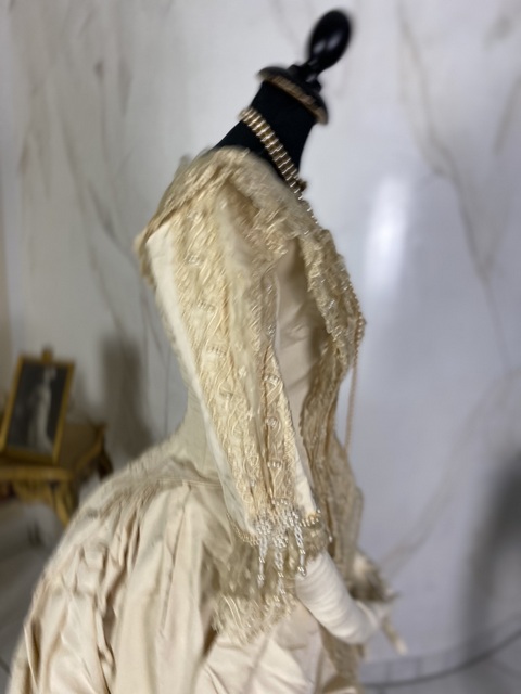 28 antique wedding dress 1878
