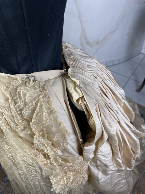 34 antique wedding dress 1878