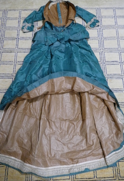 31 antique princess Bustle dress 1878