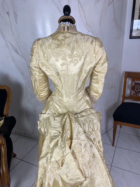 16 antique wedding dress 1879