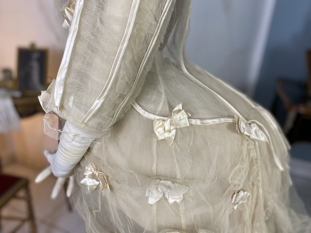 15 antique wedding dress 1879
