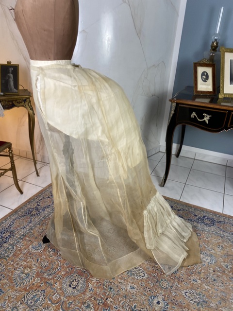 36 antique wedding dress 1879