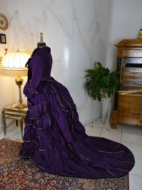 18 antique bustle dress 1874