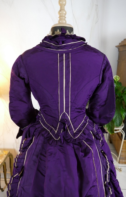 29 antique bustle dress 1874