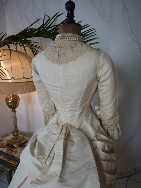 32 antique wedding gown 1874