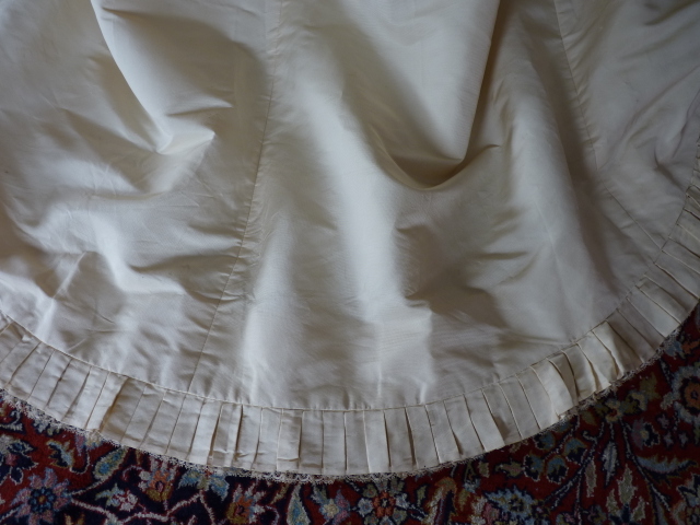 36 antique wedding gown 1874