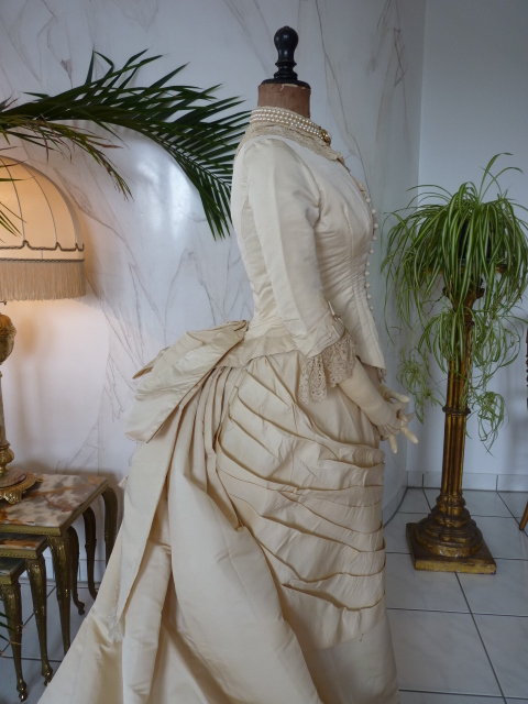 39 antique wedding gown 1874