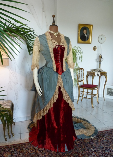 11 antique Ball gown 1876