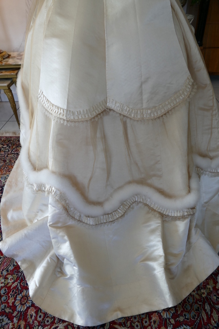 24 antique wedding dress 1876