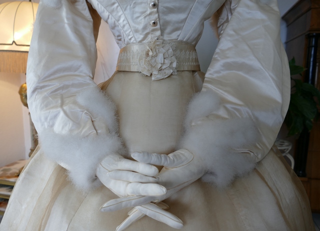 8 antique wedding dress 1876