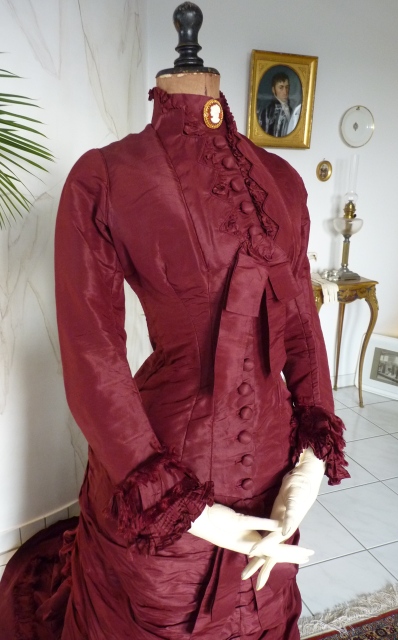17 antique wedding gown 1878