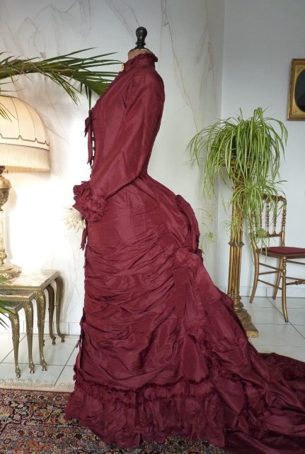 23 antikes Hochzeitskleid 1878