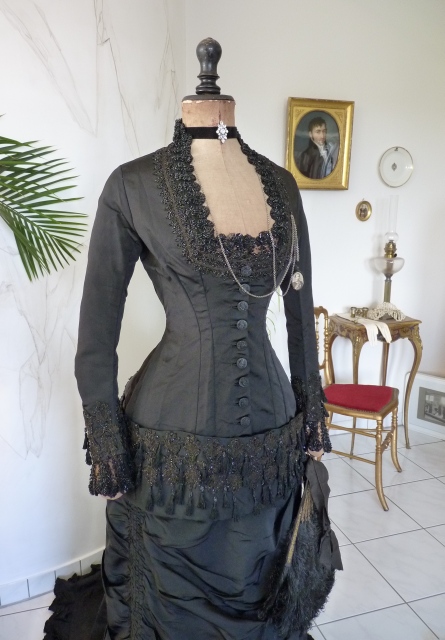 13 antique mourning dress 1879