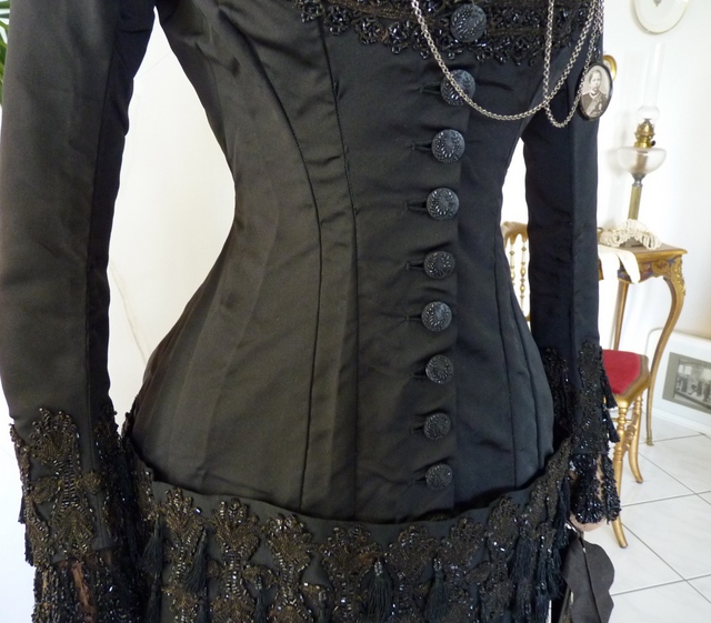 14 antique mourning dress 1879