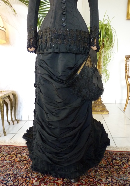17 antique mourning dress 1879