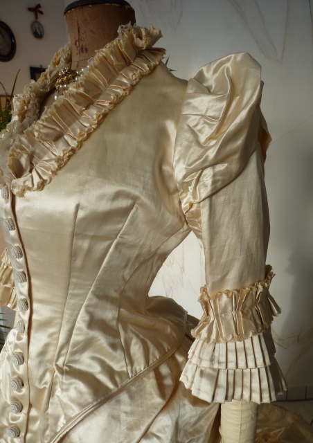 7 antique bustle wedding gown 1879