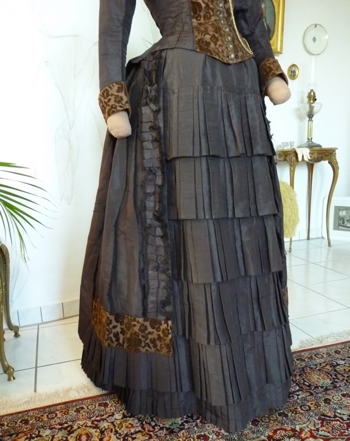 14 antique bustle gown