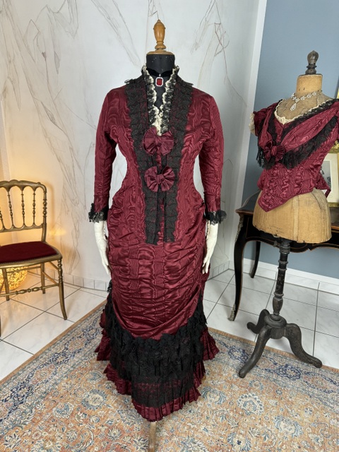 18 antique bustle dress 1880