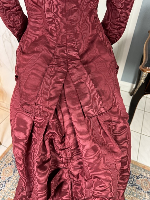 30 antique bustle dress 1880