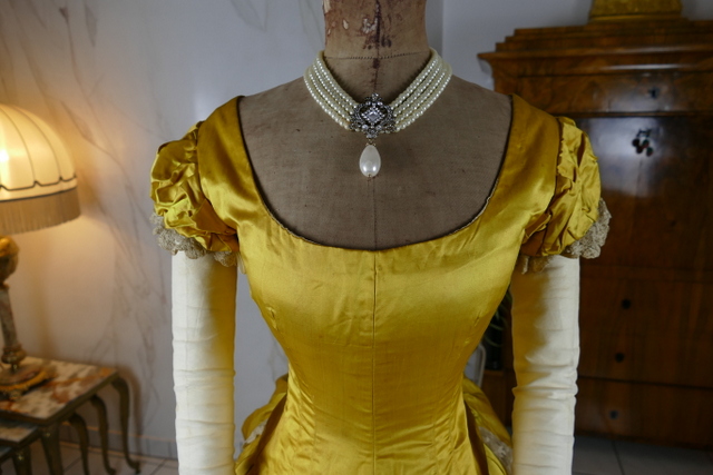 1 antique bustle dress 1882