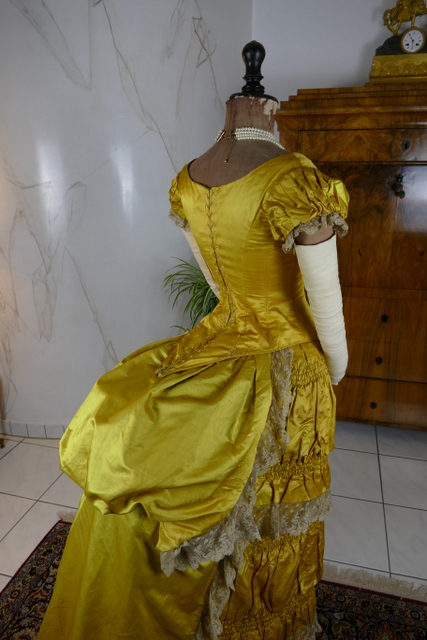 28 antique bustle dress 1882