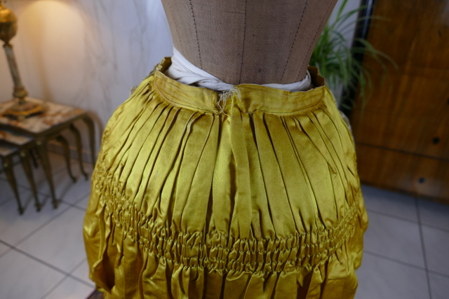 42a antique bustle dress 1882