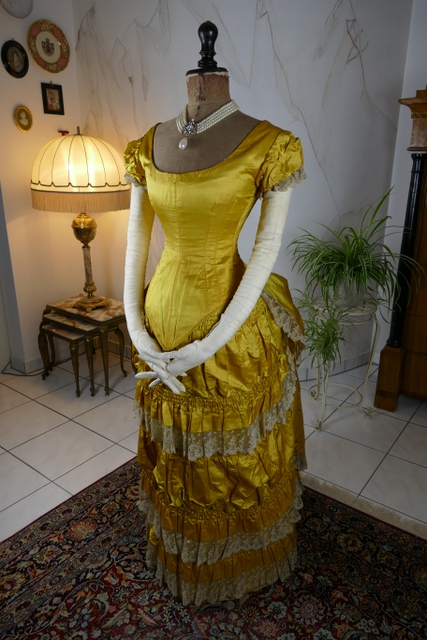 7 antique bustle dress 1882