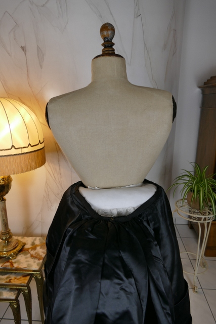 42 antique Pingat bustle dress 1880