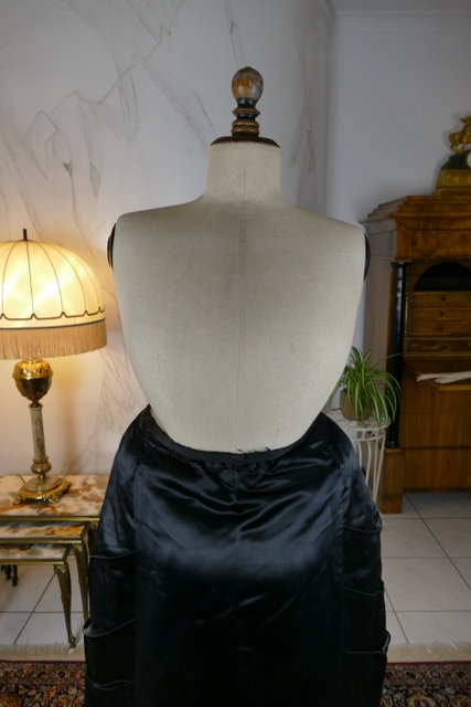 44 antique Pingat bustle dress 1880